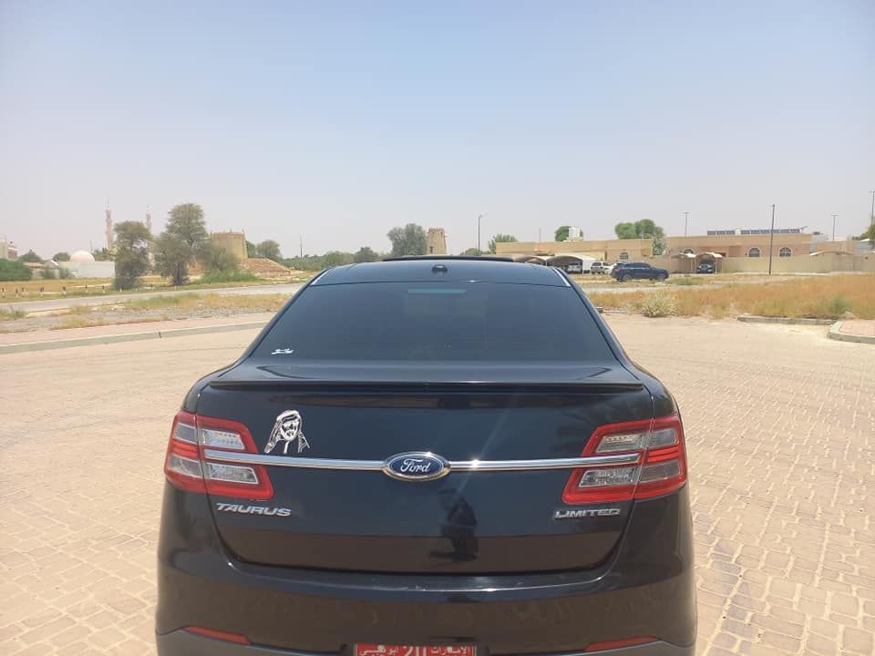 2013 Ford Taurus in dubai