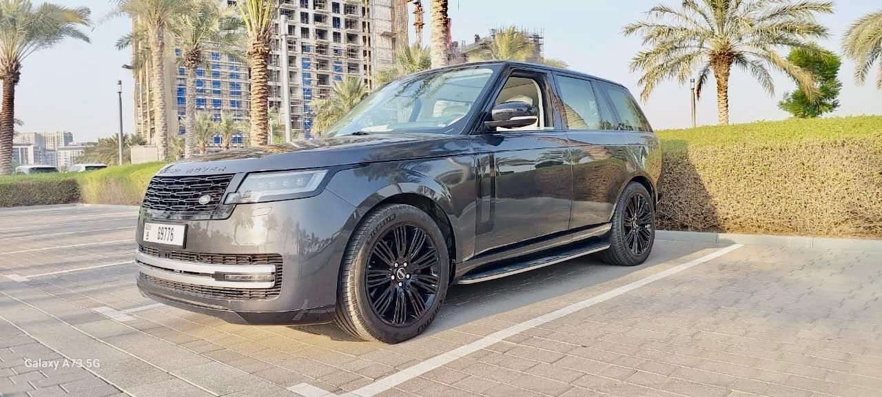 2013 Land Rover Range Rover in dubai