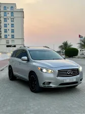 2013 Infiniti JX35 in dubai