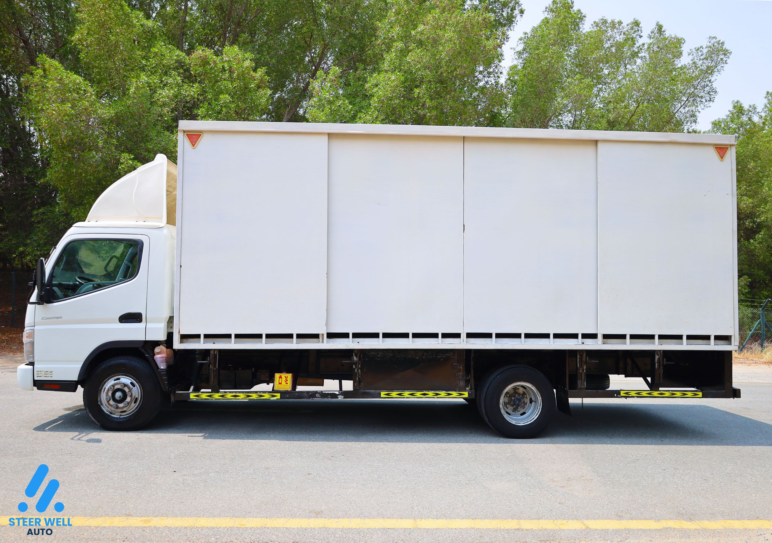 2017 Mitsubishi Canter