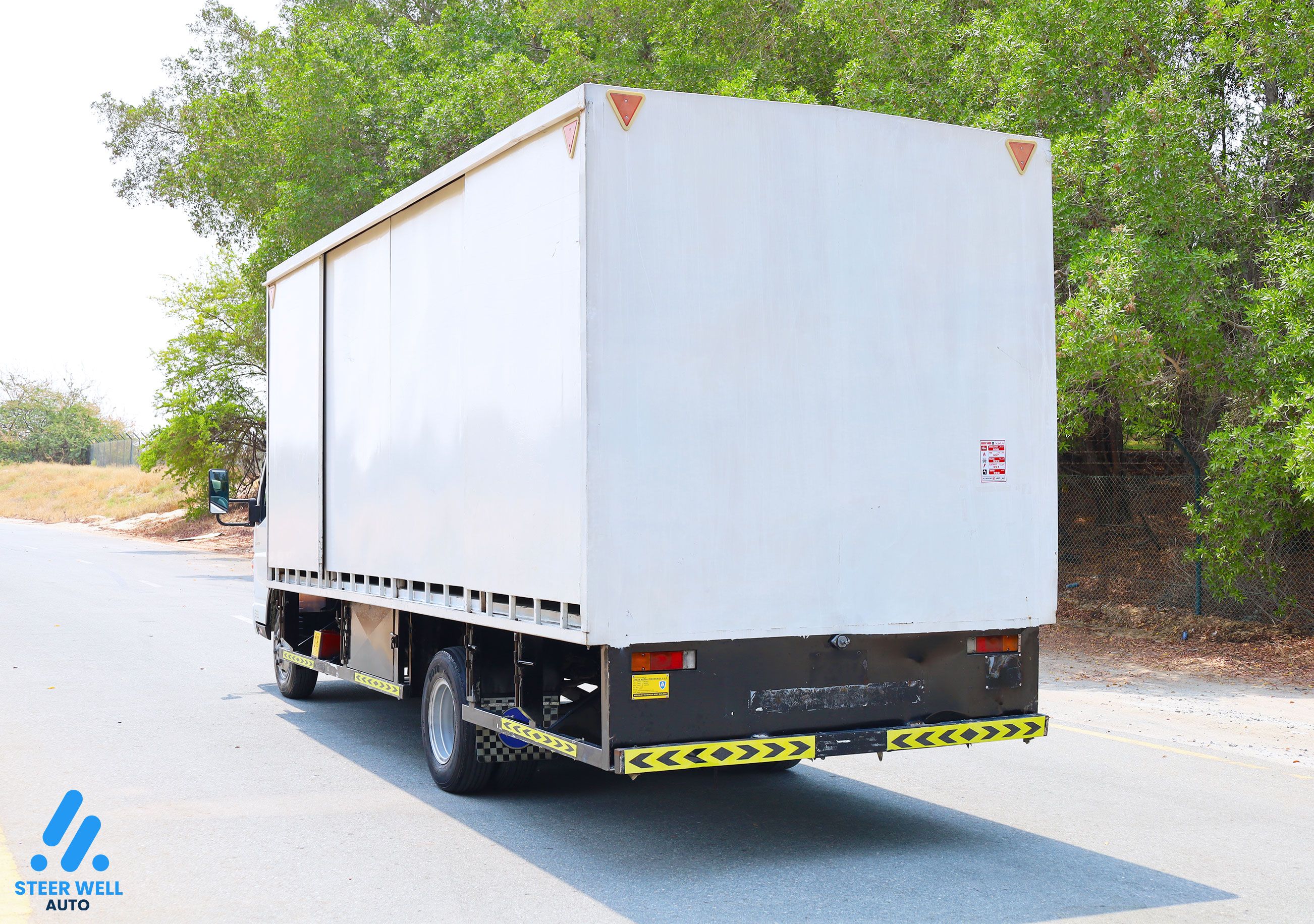 2017 Mitsubishi Canter