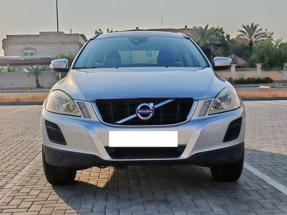 2012 Volvo XC60 in dubai