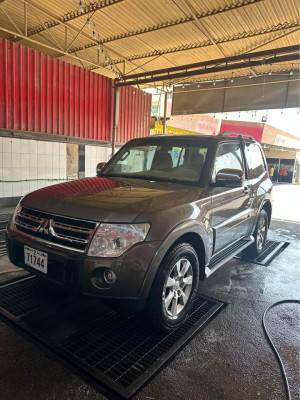 2010 Mitsubishi Pajero