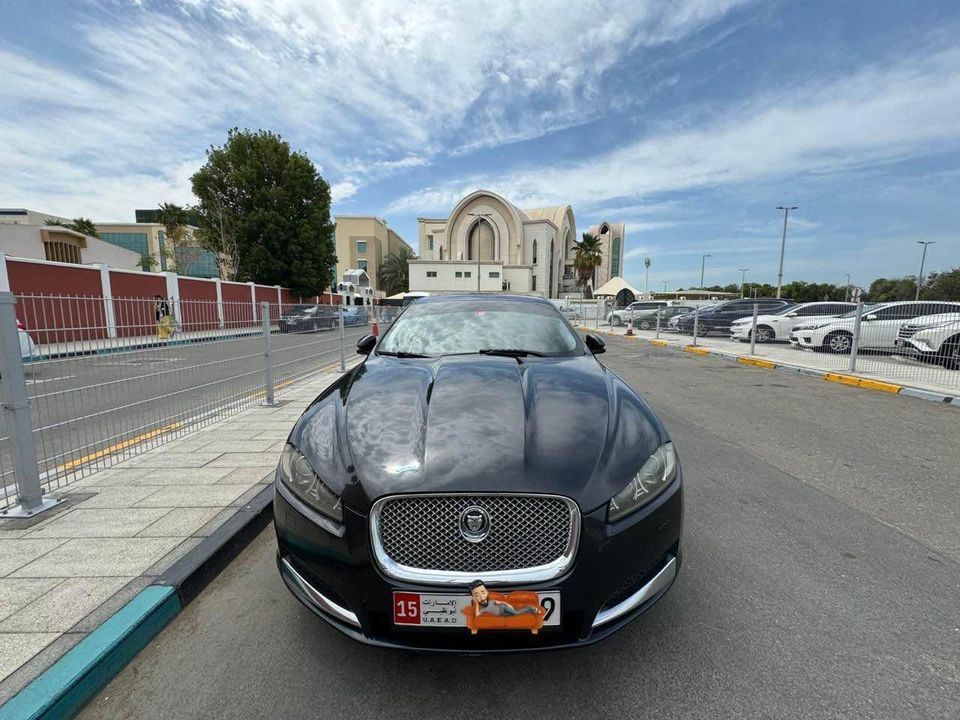 2014 Jaguar XF in dubai