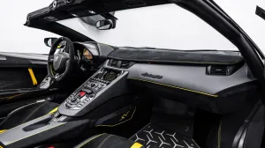 2016 Lamborghini Aventador