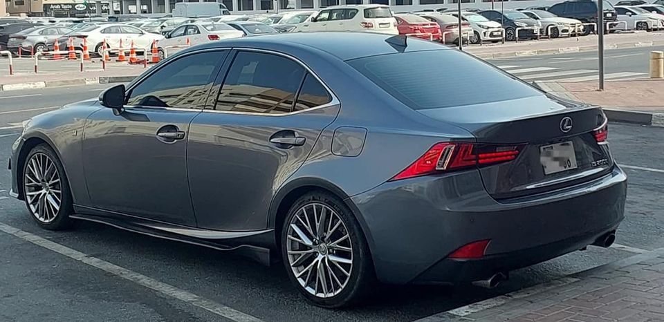 2016 Lexus IS