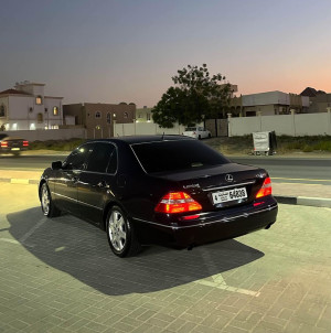 2004 Lexus LS