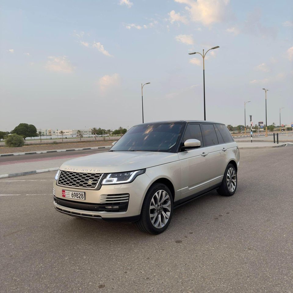 2014 Land Rover Range Rover in dubai