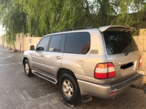 2004 Toyota Land Cruiser