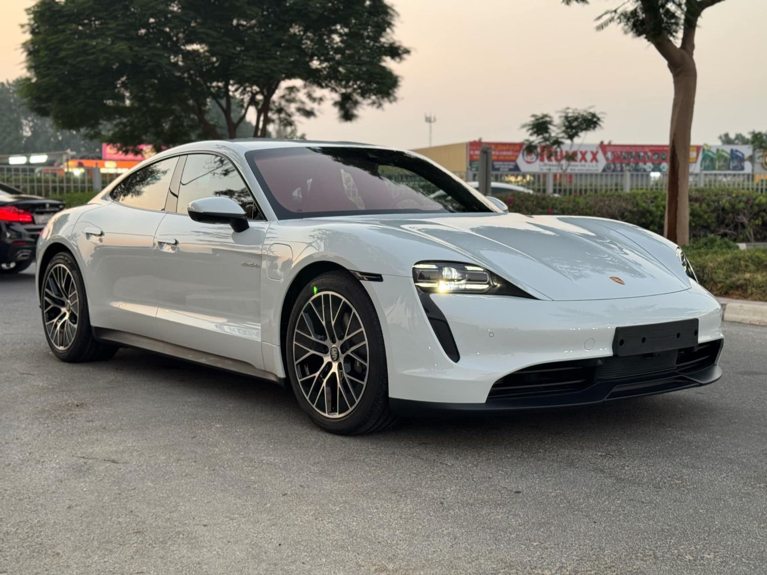  Porsche Taycan BRAND NEW 2023 GCC SPEC UNDER WARRANTY