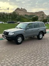 2000 Toyota Land Cruiser in dubai