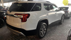 2020 GMC Acadia