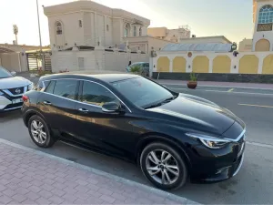 2017 Infiniti Q30 in dubai