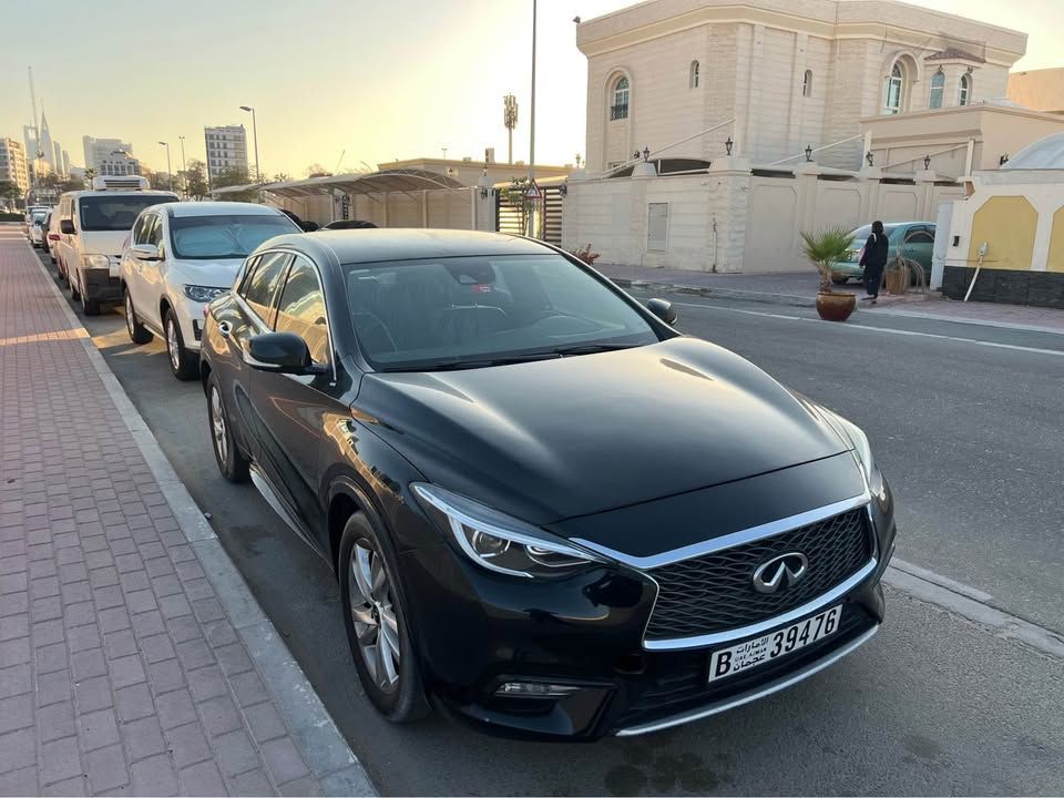 2017 Infiniti Q30