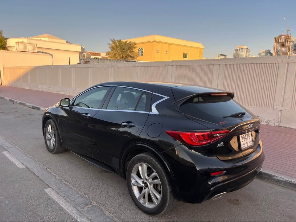 2017 Infiniti Q30