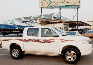 2011 Toyota Hilux in dubai