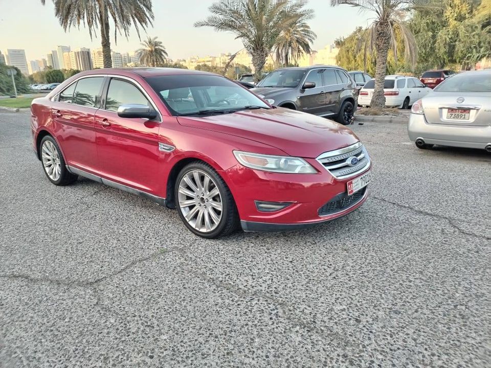 2011 Ford Taurus