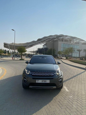 2016 Land Rover Discovery in dubai