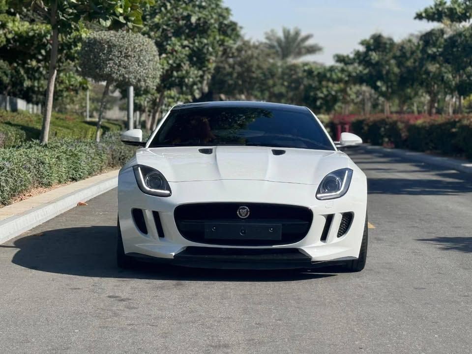 2015 Jaguar F-Type in dubai