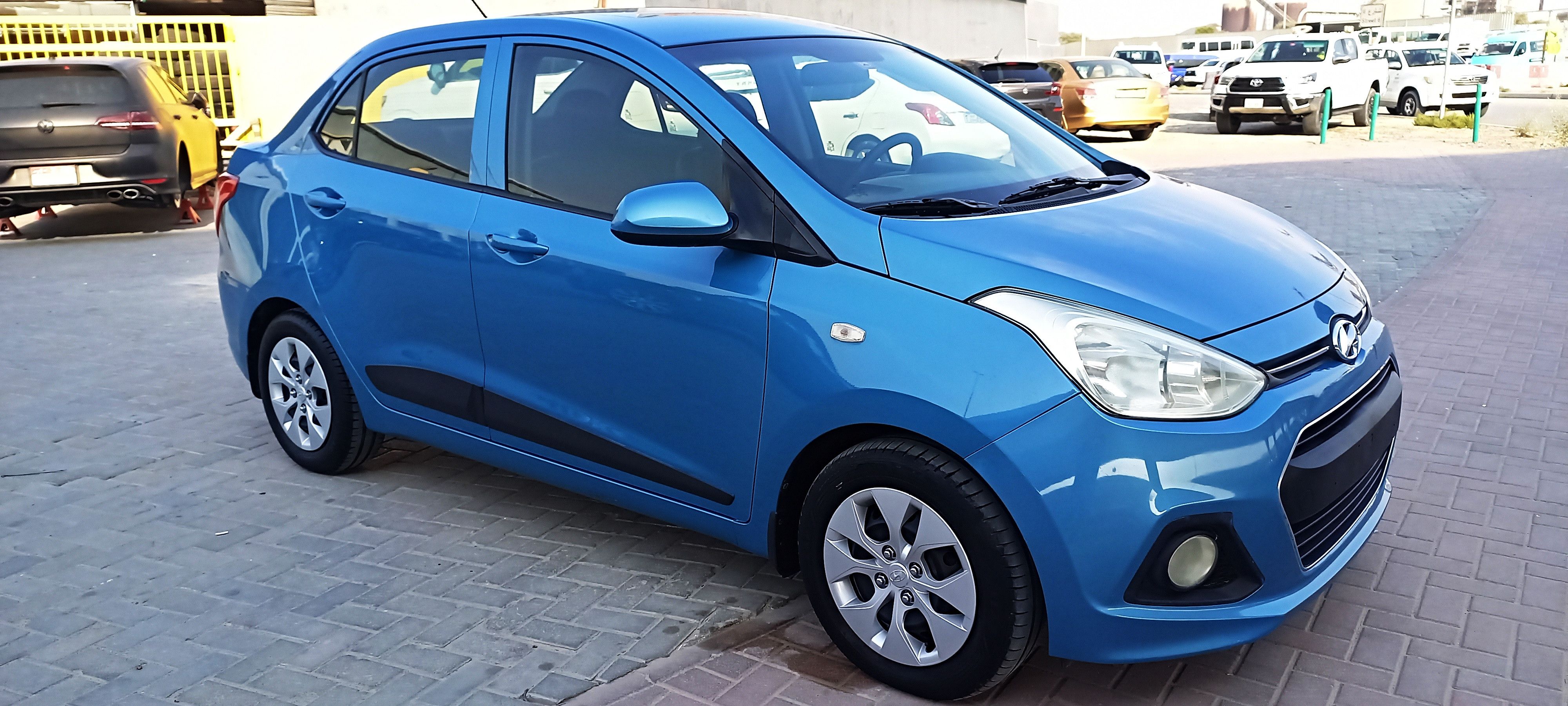 HYUNDAI GRAND i10 2016 GCC 1.2 (ACCIDENT FREE PERFECT CONDITION)