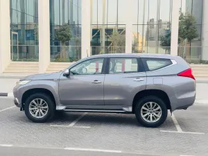 2017 Mitsubishi Montero