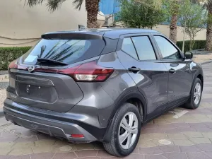 2021 Nissan KICKS