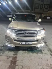 2011 Toyota Land Cruiser in dubai