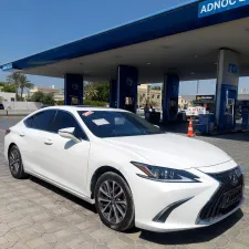 2022 Lexus ES