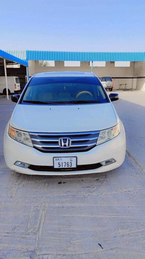 2012 Honda Odyssey in dubai