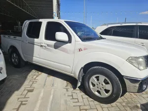 2012 Nissan Navara in dubai