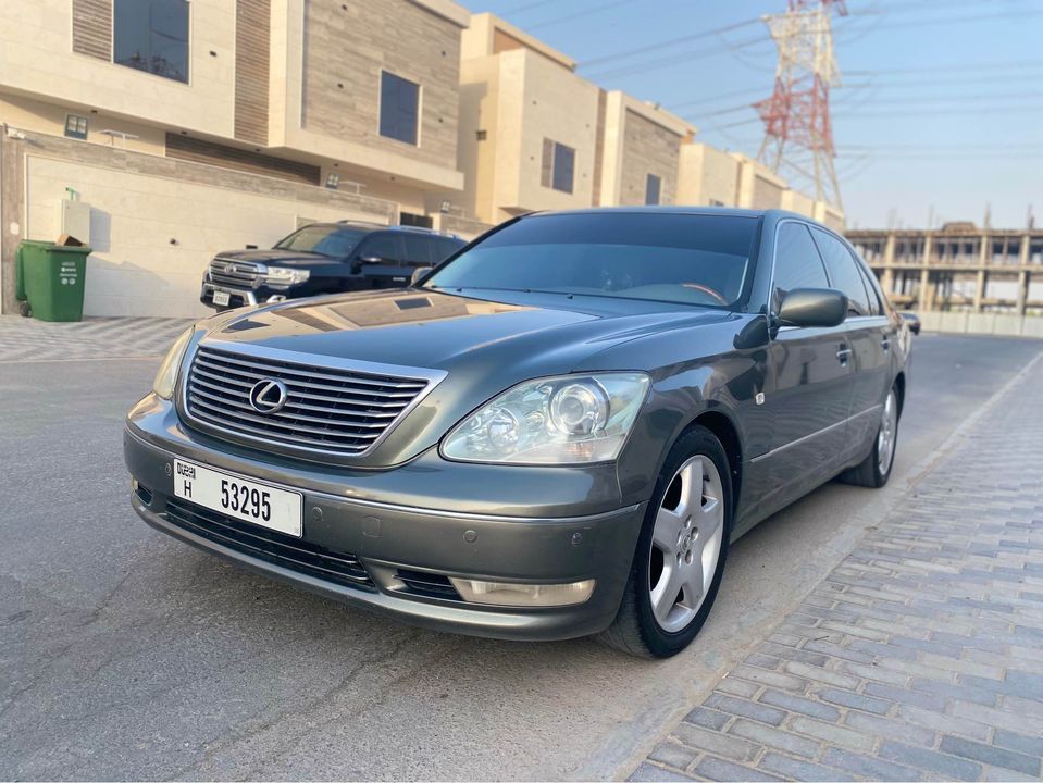 2005 Lexus LS in dubai