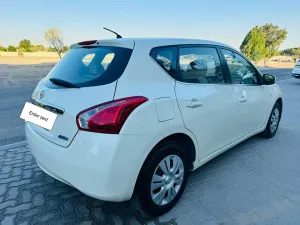 2016 Nissan Tiida