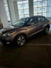 2020 Nissan KICKS