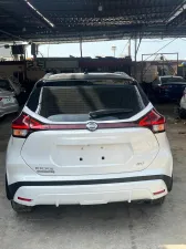 2021 Nissan KICKS