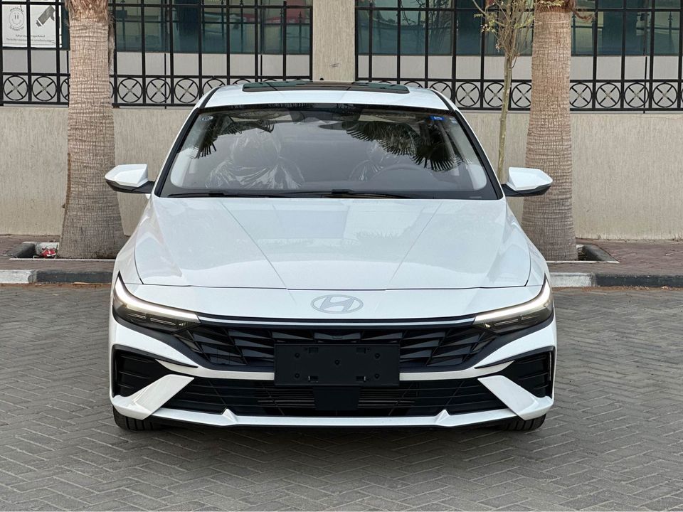 2024 Hyundai Elentra in dubai