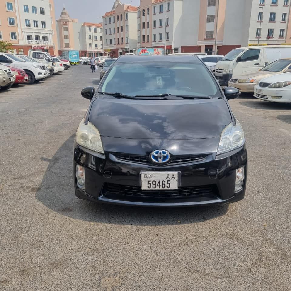 2010 Toyota Prius in dubai