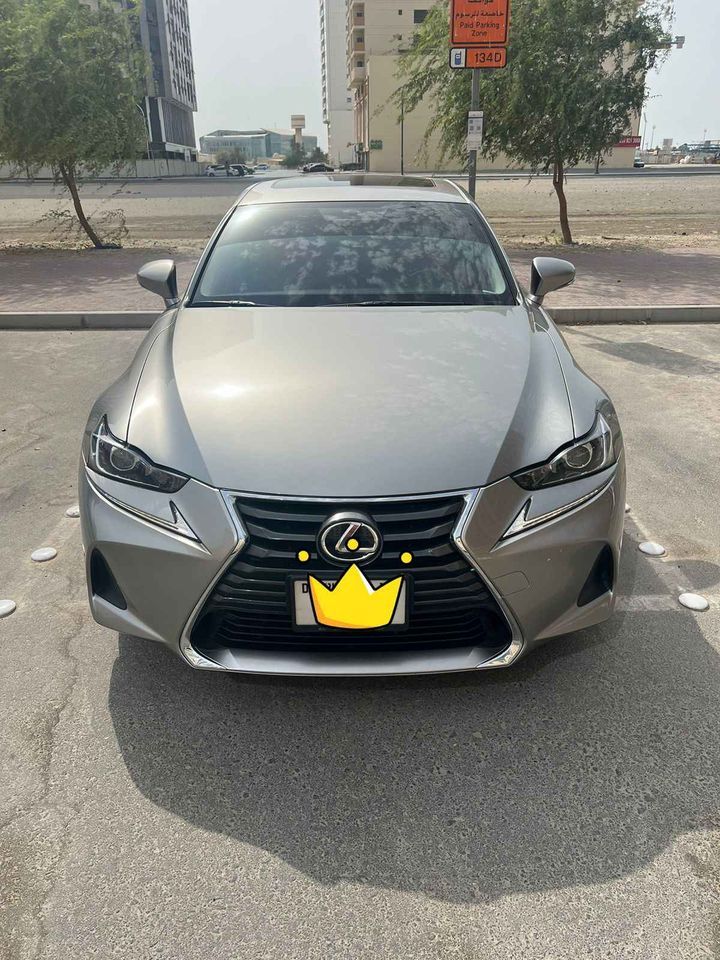 2019 Lexus IS