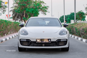 2018 Porsche Panamera