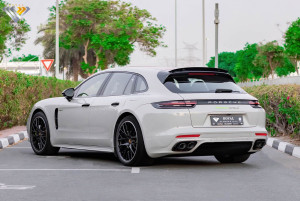 2018 Porsche Panamera