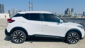 2020 Nissan KICKS