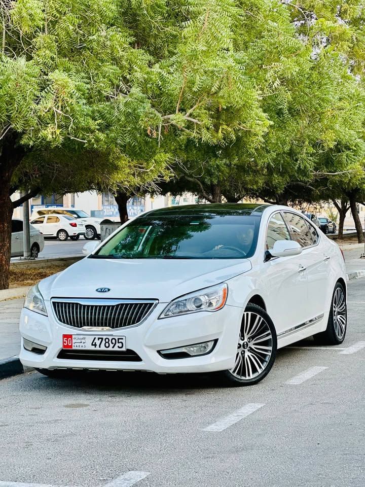 2012 Kia Cadenza in dubai