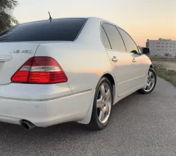 2004 Lexus LS