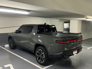 2022 Rivian Rt1