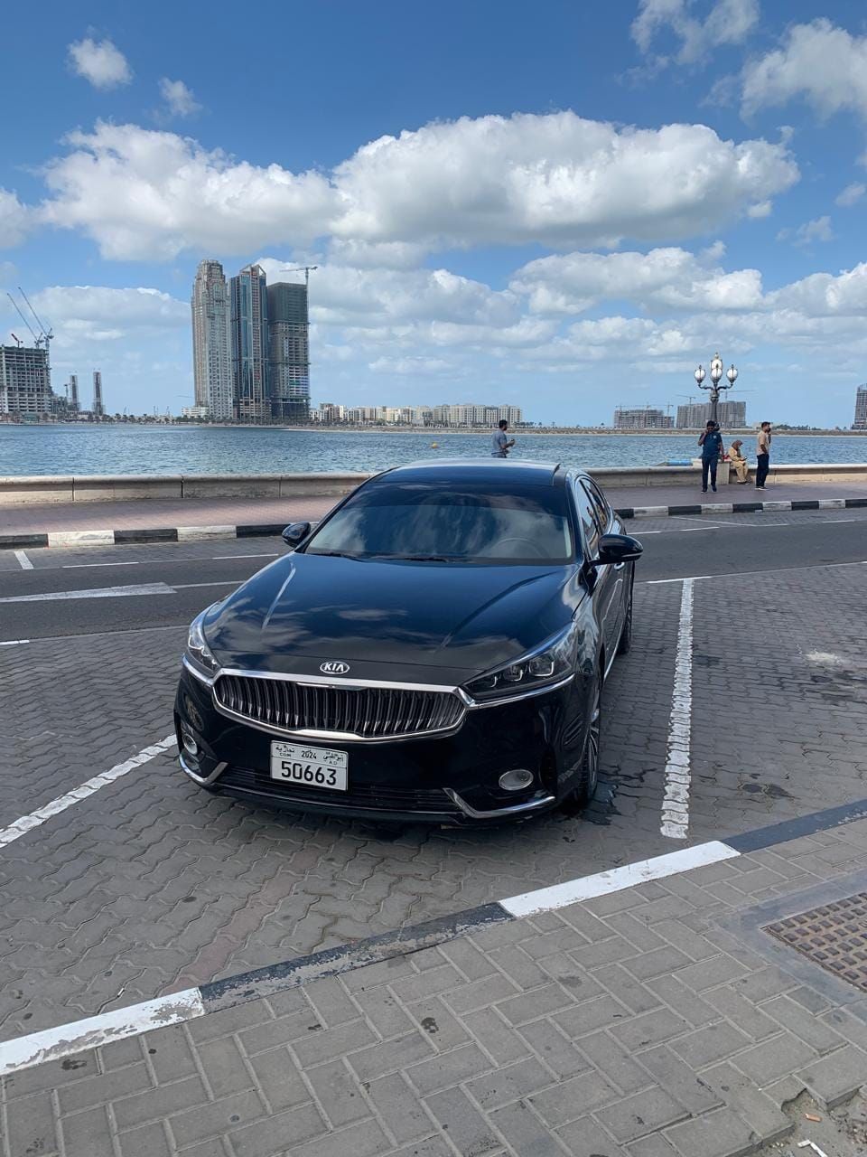 2017 Kia Cadenza in dubai