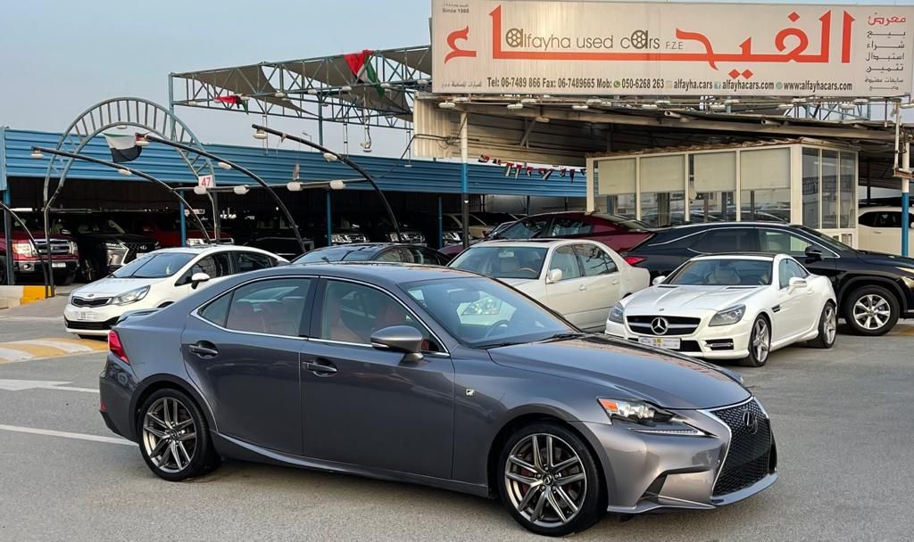 2016 Lexus IS 350 in dubai