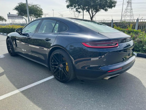 2018 Porsche Panamera