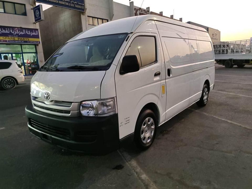 2010 Toyota Hiace in dubai