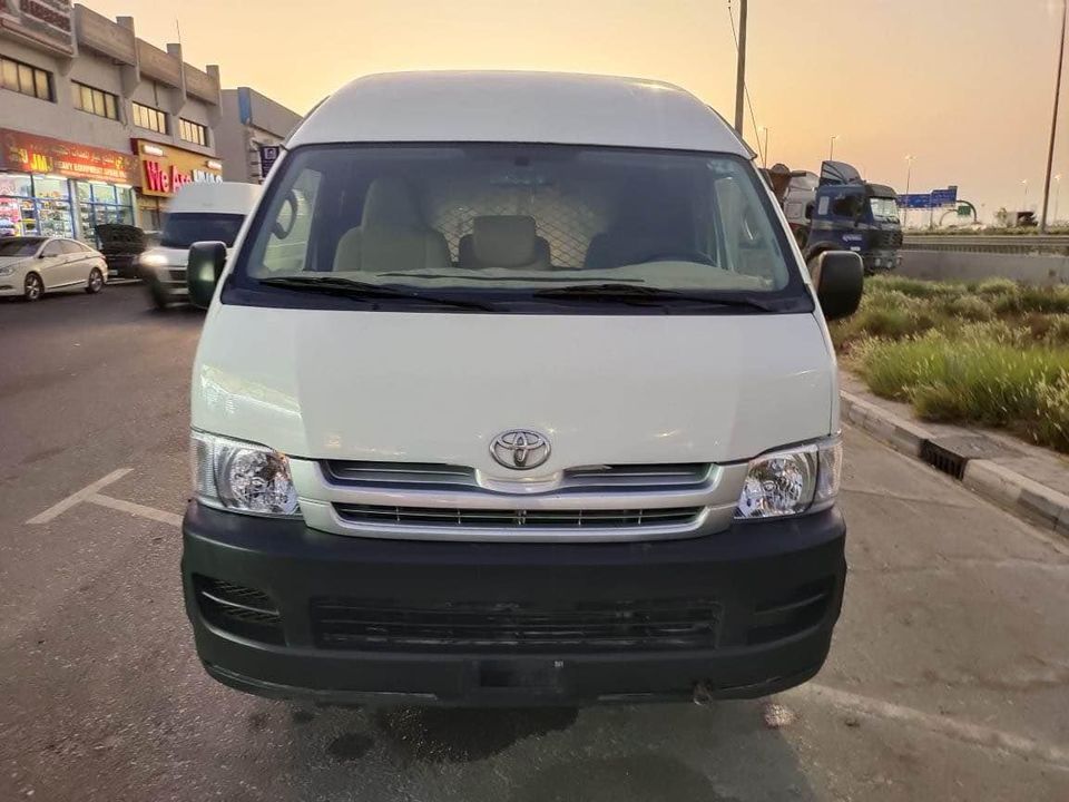 2010 Toyota Hiace