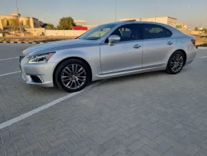 2013 Lexus LS 460 in dubai