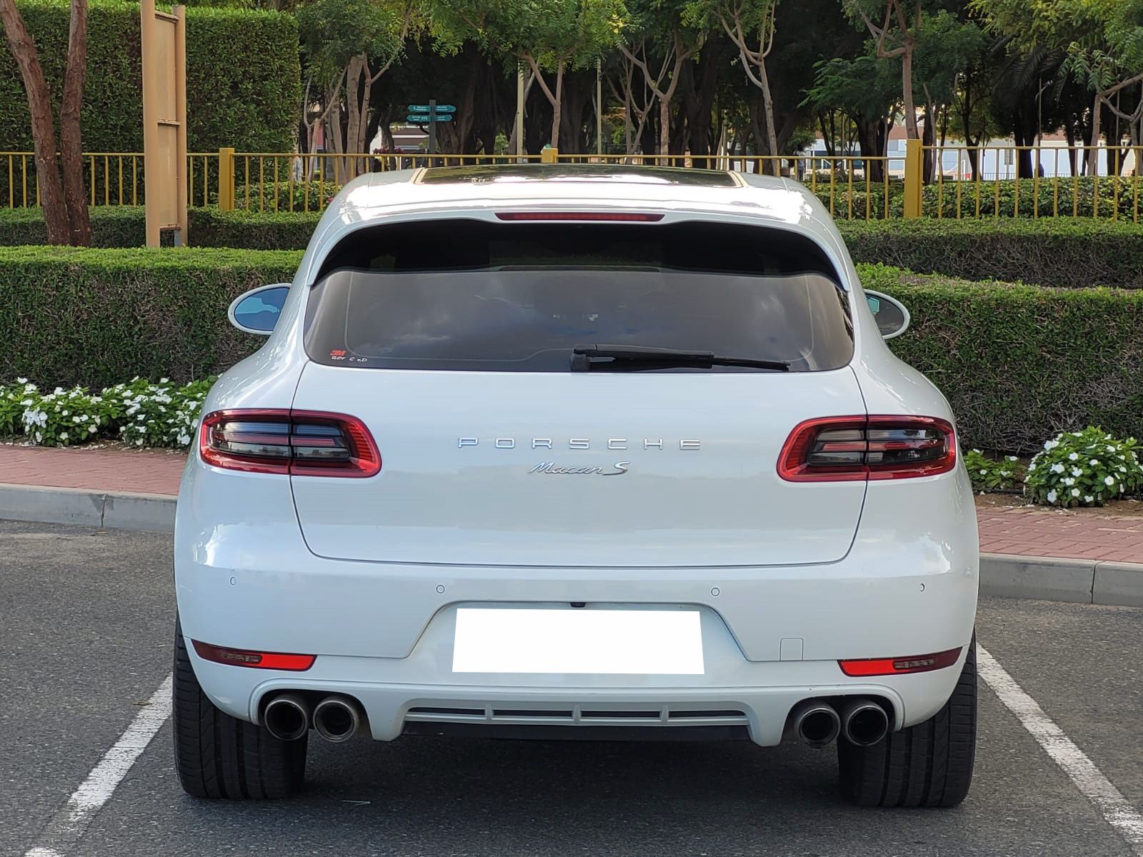 2015 Porsche Macan